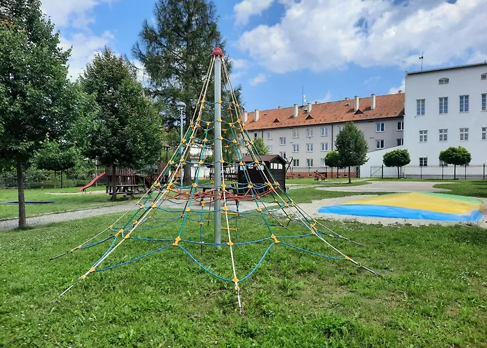 Rezi Semesterbostad Zlaté Hory